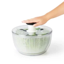 Essoreuse à salade avec poussoir 21 cm Oxo