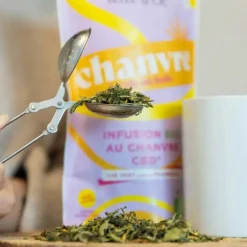 Infusion thé vert framboise bio la vie est belle 30g chanvre CBD Terre d'Oc