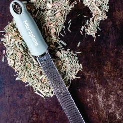 Râpe zesteur premium vert sauge Microplane
