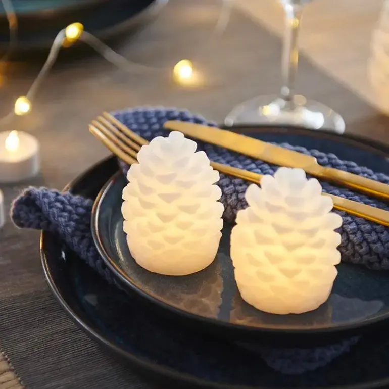 Set 2 pommes de pins cire LED 10cm