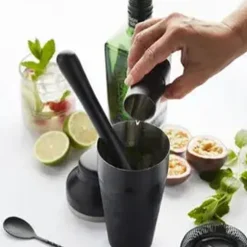 Set cocktail acier 8 pièces