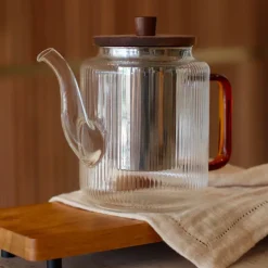 Théière en verre ambre 1,2 L Karl Ogo